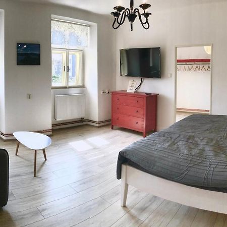 Apartmany Cafe-Cafe Jičín Zewnętrze zdjęcie